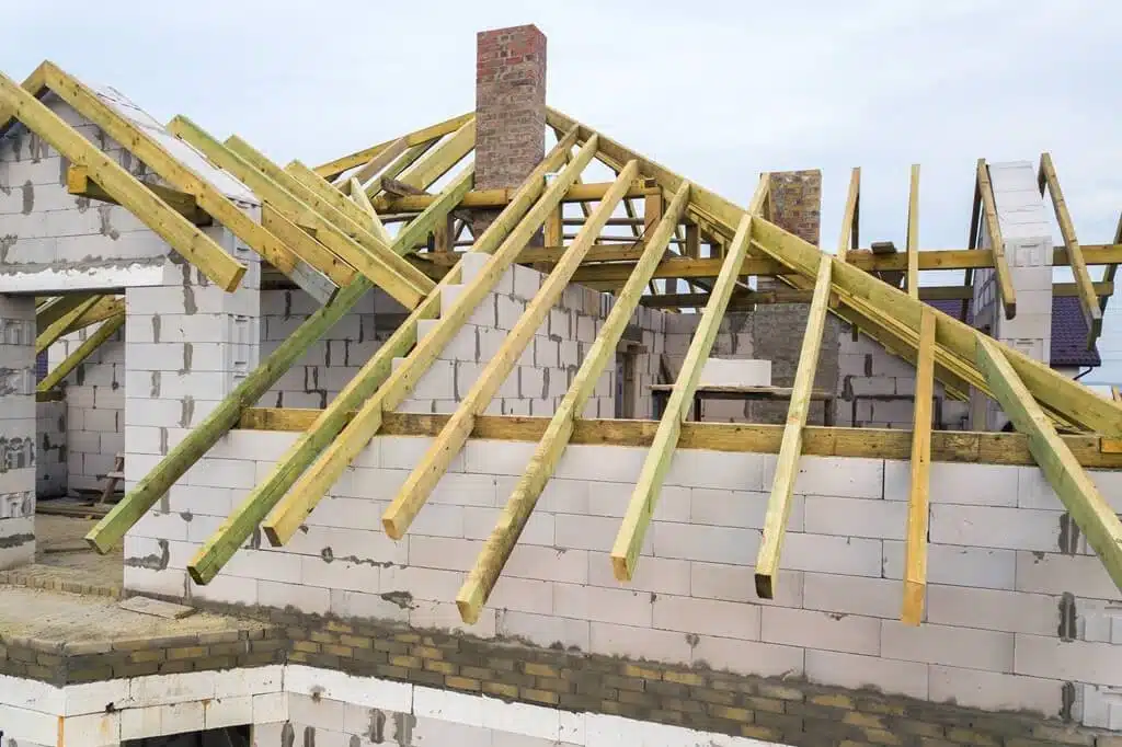 Benefits of Roofing Contractor Services in Mason TX​